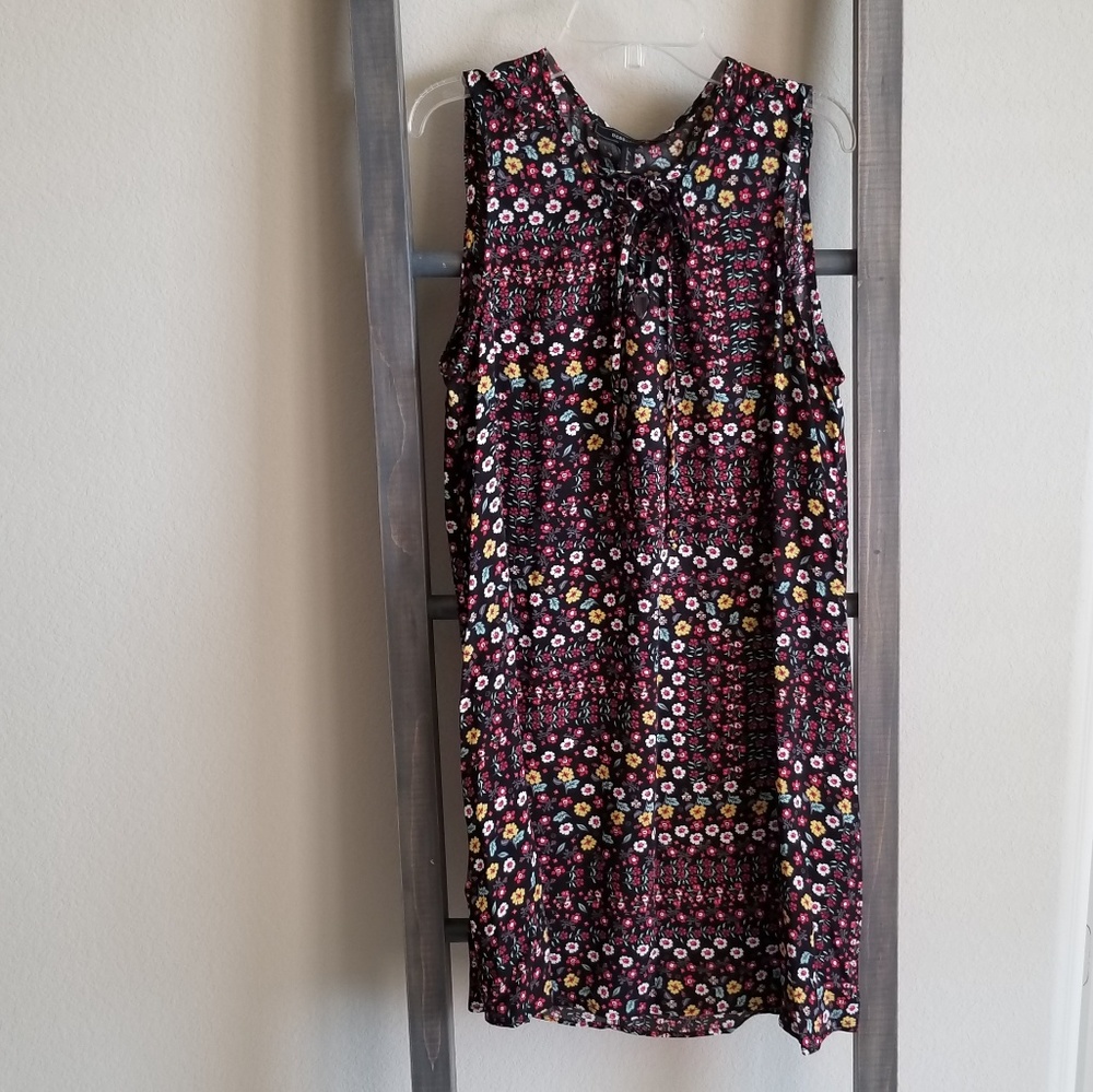 Bcbgmaxazria | sleeveless floral summer dress